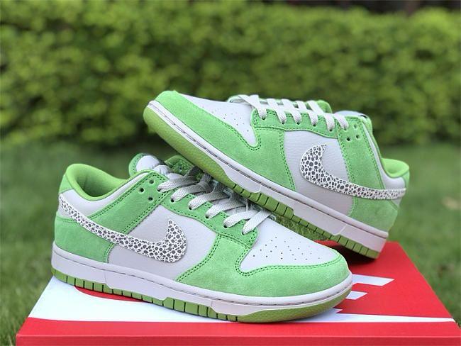 NIKE SB DUNK CHLOROPHYLL 2025