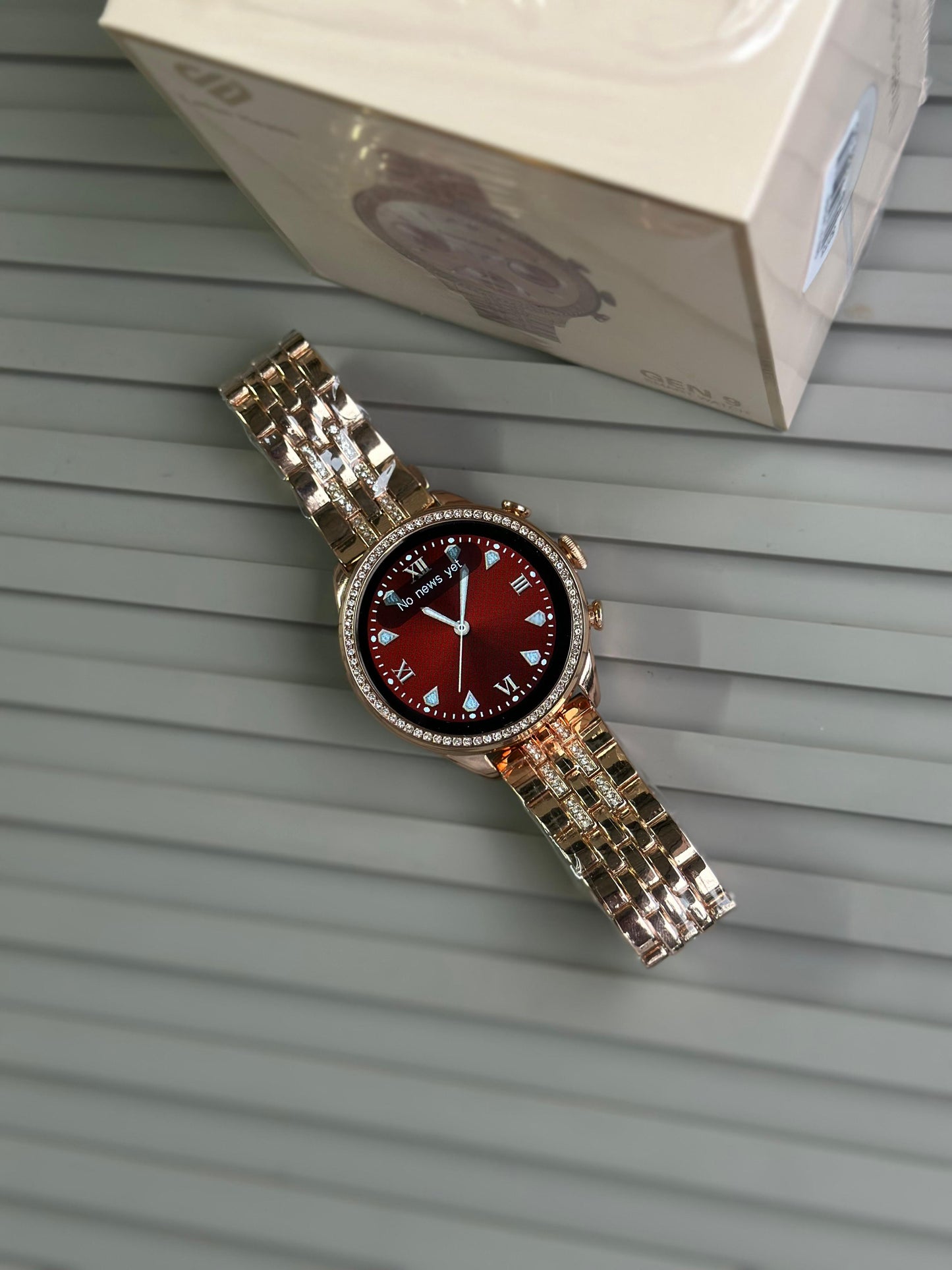 FOSSIL GEN 9 Diamond Strap Edition With Wireless Charging