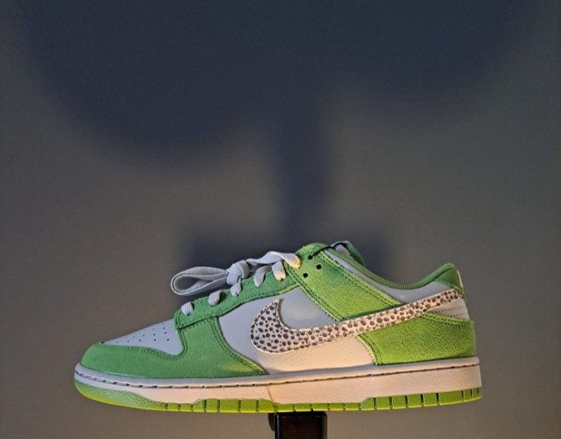 NIKE SB DUNK CHLOROPHYLL 2025