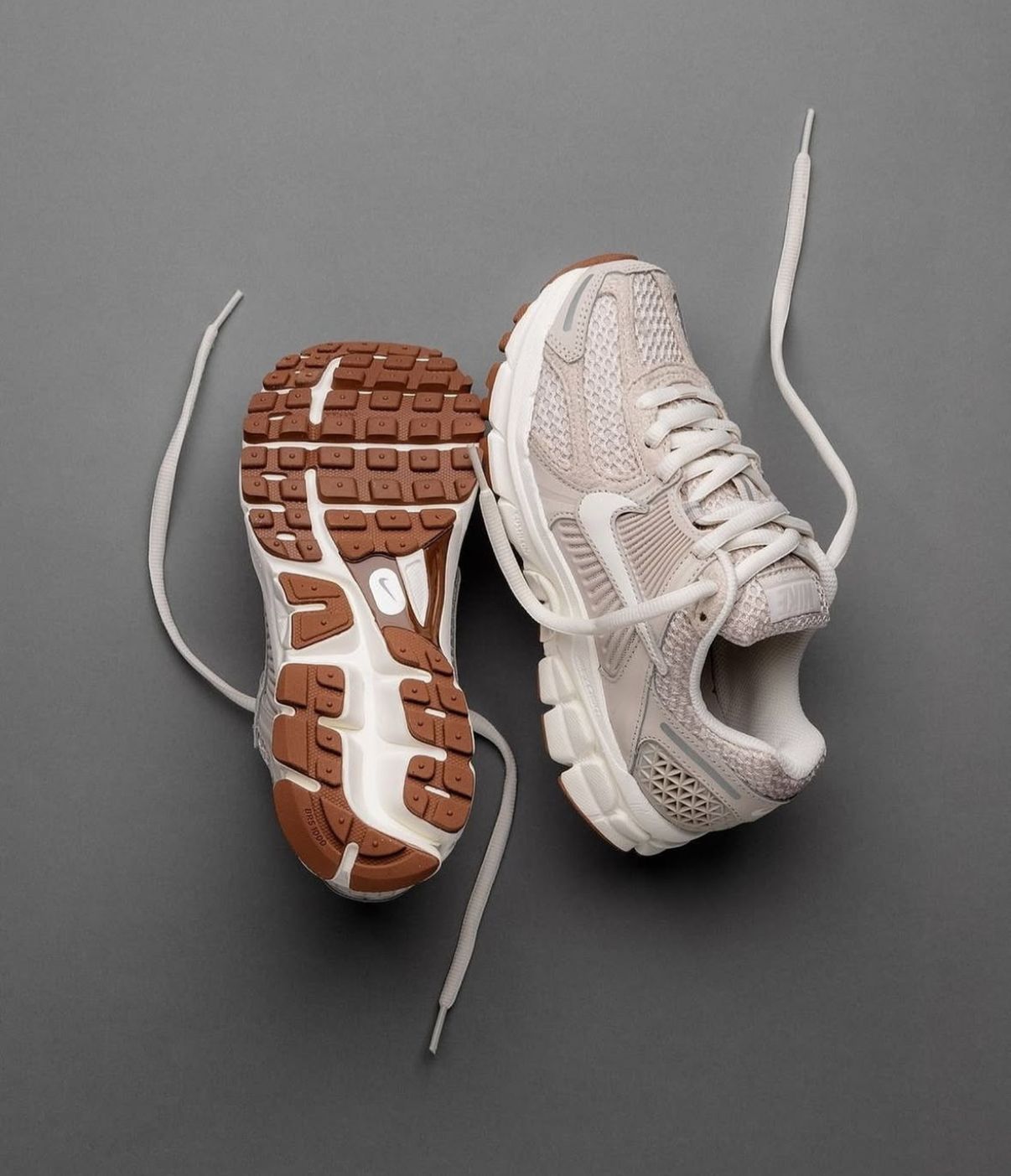 NIKE ZOOM VOMERO OREOWOOD BROWN